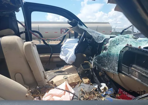 2008 Chevrolet Silverado 2500Hd Lt1 z USA, uszkodzony, nr VIN 1GCHK236X8F156113